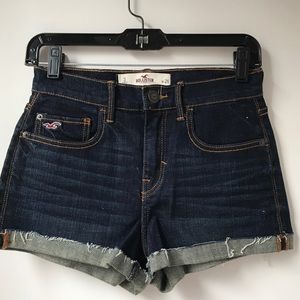 NWOT Hollister High Rise Cuffed Shorts Sz 3